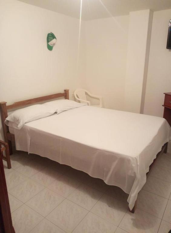 Hostal Dante San Gil Exterior photo